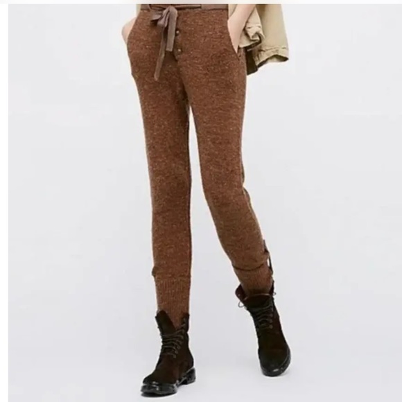 Sweater pants size XS like new condition - Picture 2 of 11